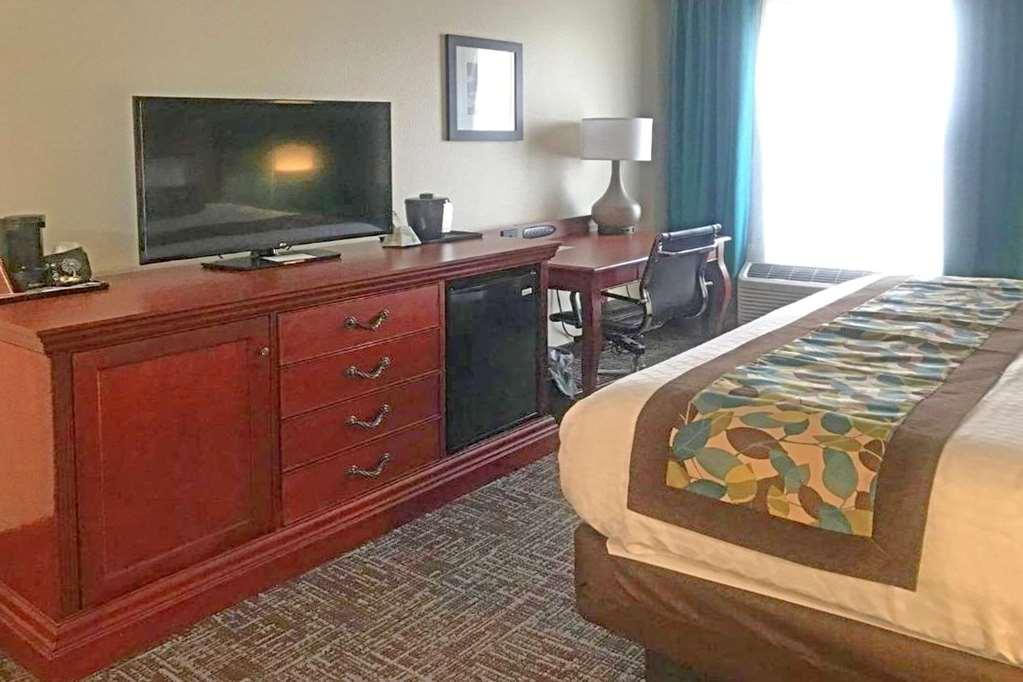 Rodeway Inn & Suites O'Fallon Room photo